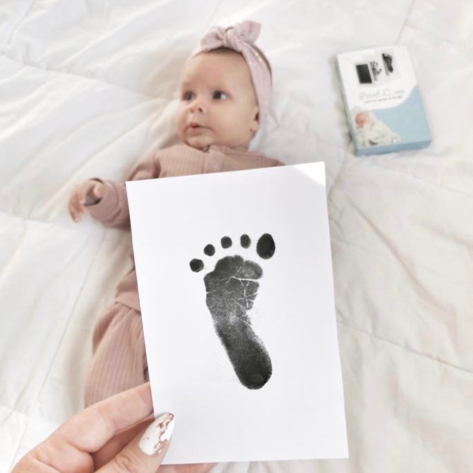Cadre Empreintes Bébé Encre avec Tampon Encreur, Kit Empreinte Pieds et  Mains Bébé Pour Nouveau-né Bébé